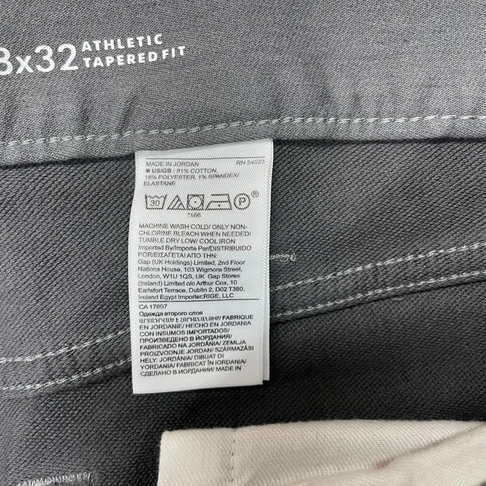 Banana Republic Traveler Pants Mens 38x32 Gray Athletic Tapered Fit 360768-00